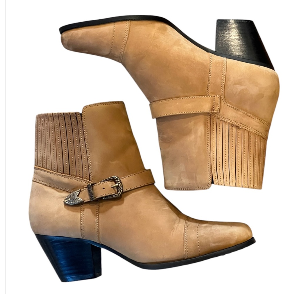 DINGO Country Western Tan Leather Ankle Boots Size 7